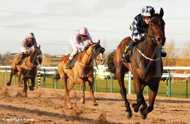 Orkney winning at Southwell for Tom Eaves and Julie Camacho
